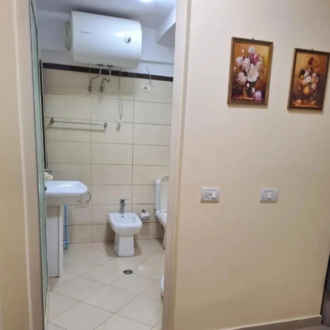 Nice Apartament In The City Center Tirana Albânia